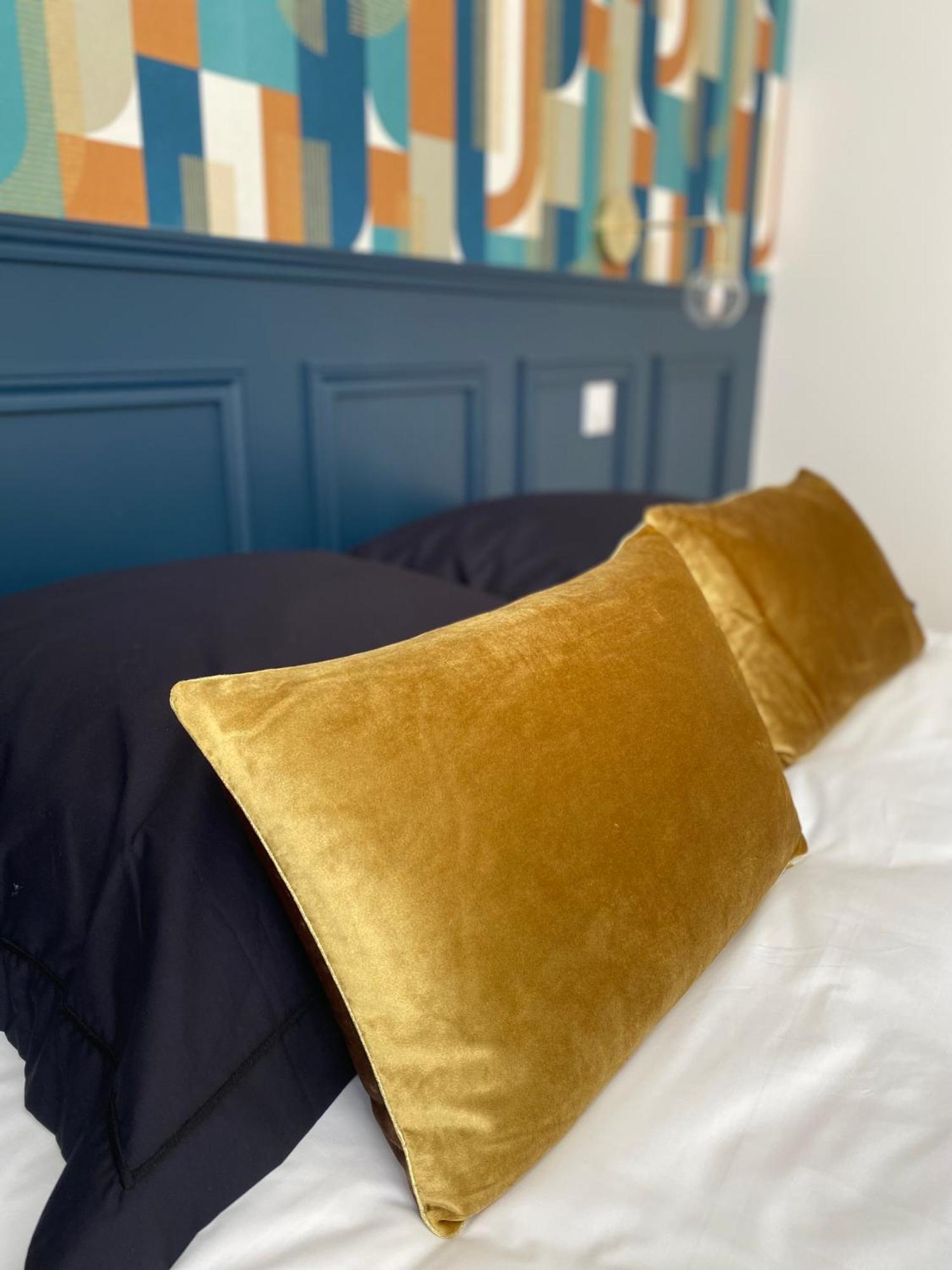 Appartement Apollinaire Au Coeur De Lorient Bagian luar foto